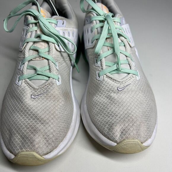 Size 9,5 Nike Air Max Bella TR 4 White Green Glow 2021 - Picture 11 of 14